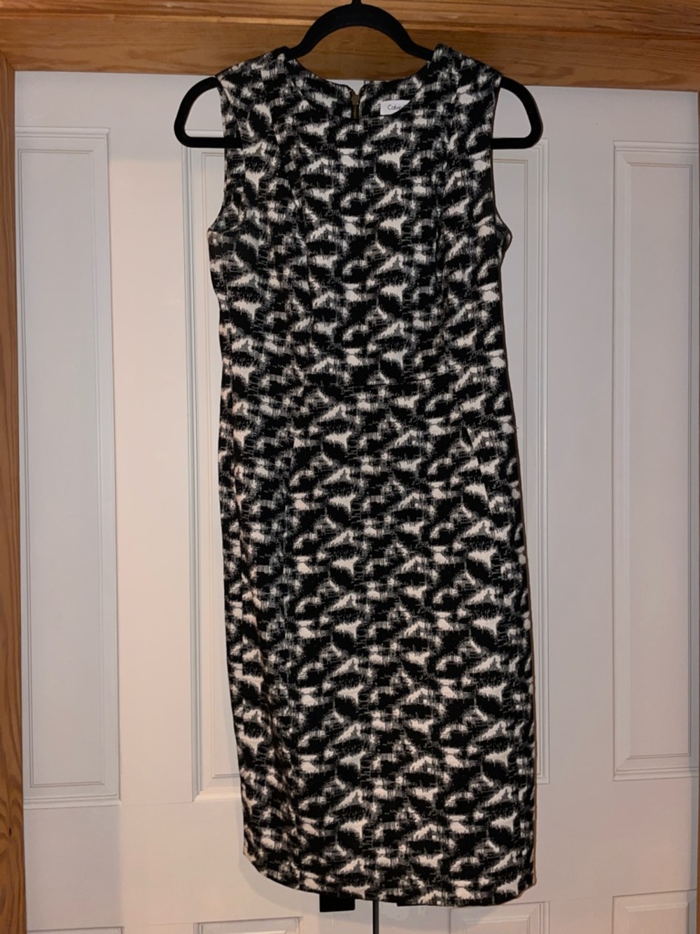 Calvin Klein Black and White Sleeveless Midi Shift Dress